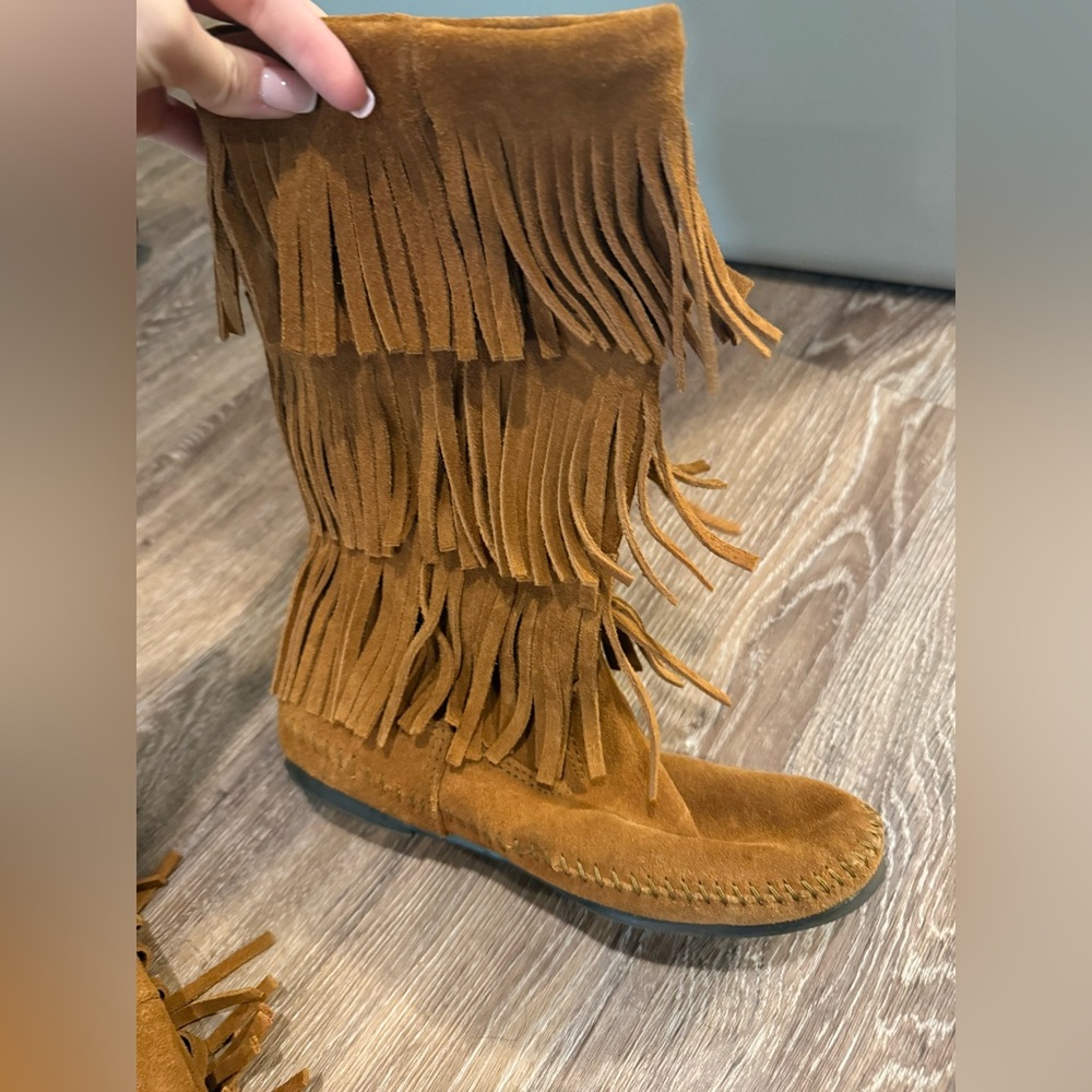 Minnetonka 3 layer fringe boots